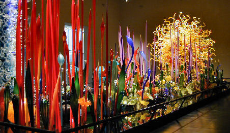 Go Northwest photo of Dale Chihuly's Mille Fiori at Tacoma Art Museum